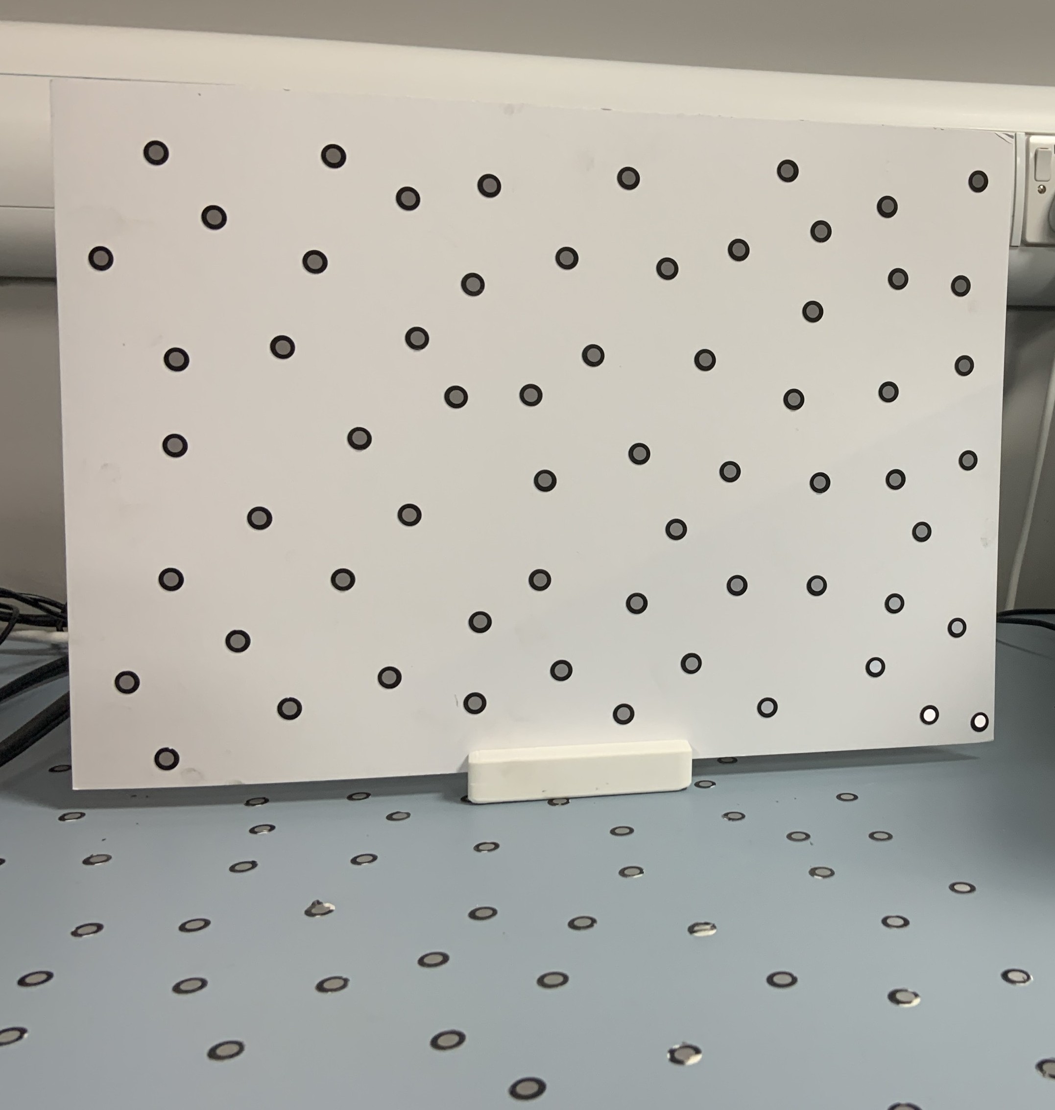Targets scanning station