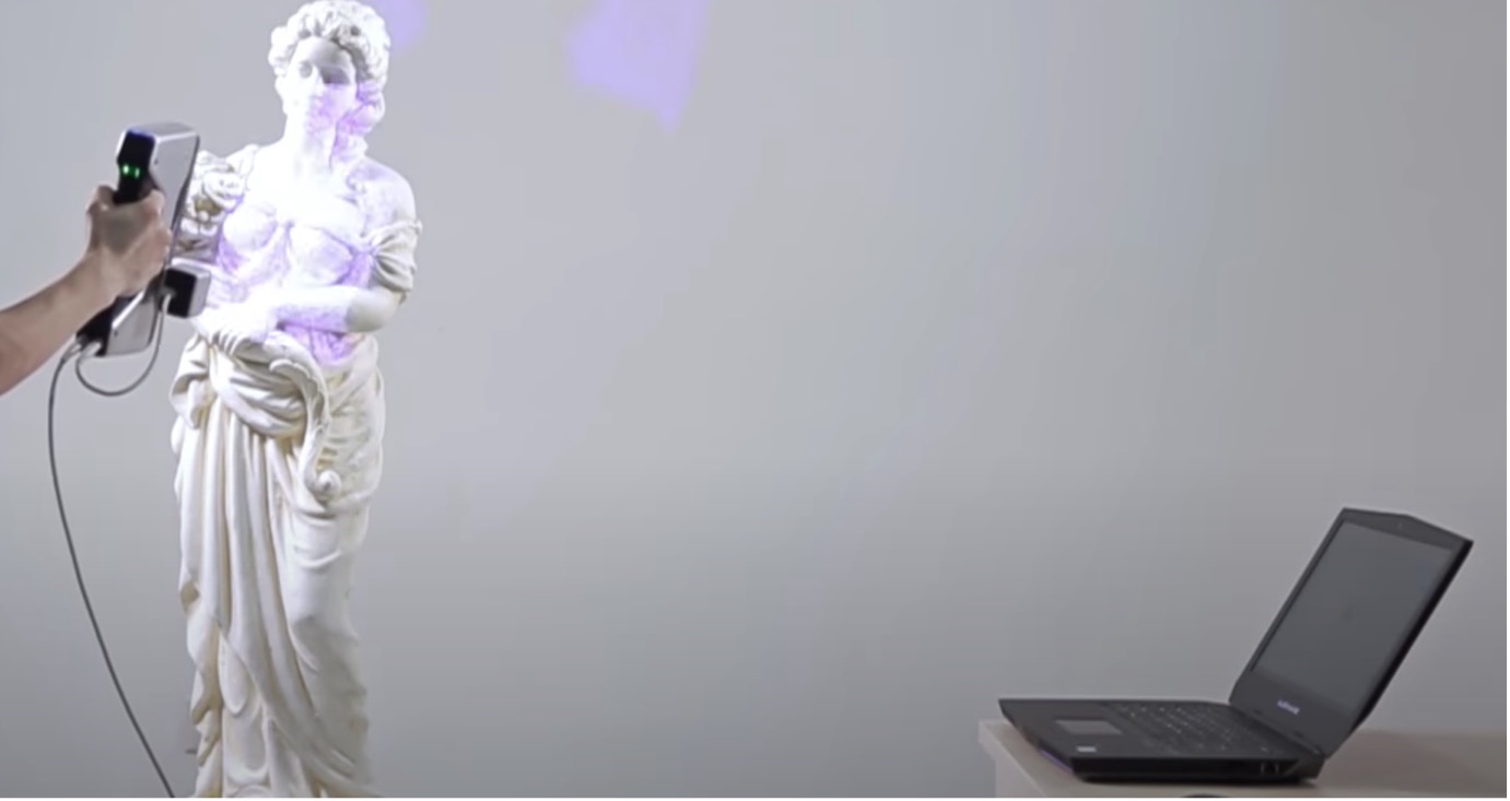 Scanning in Handheld Rapid Scan Mode in Einscan Pro | Makerspace